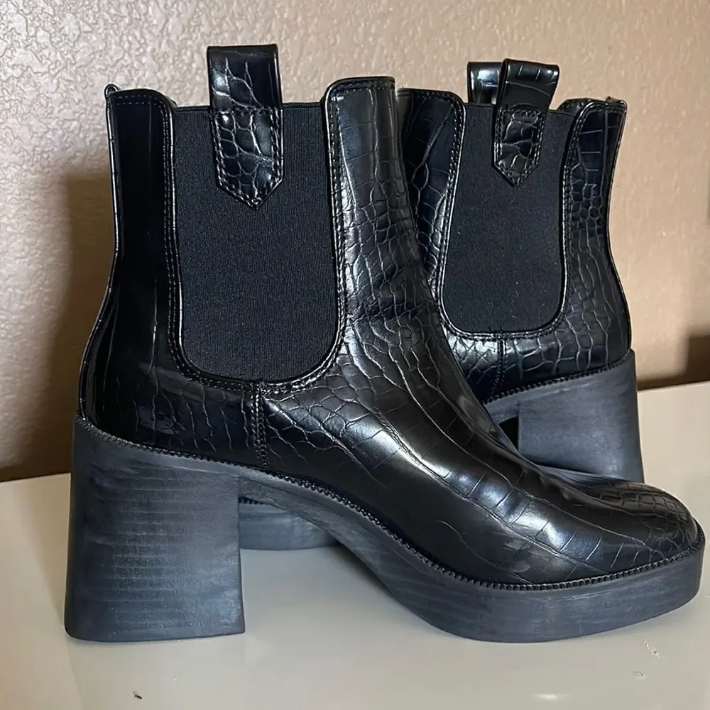 Nasty Gal Chunky Heel Croc Embossed Ankle Boots size 6